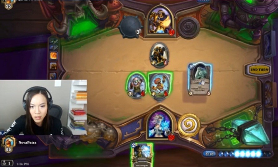 Nova Patra забыла закрыть Twitch  во время прямого эфира и занялась мастурбацией